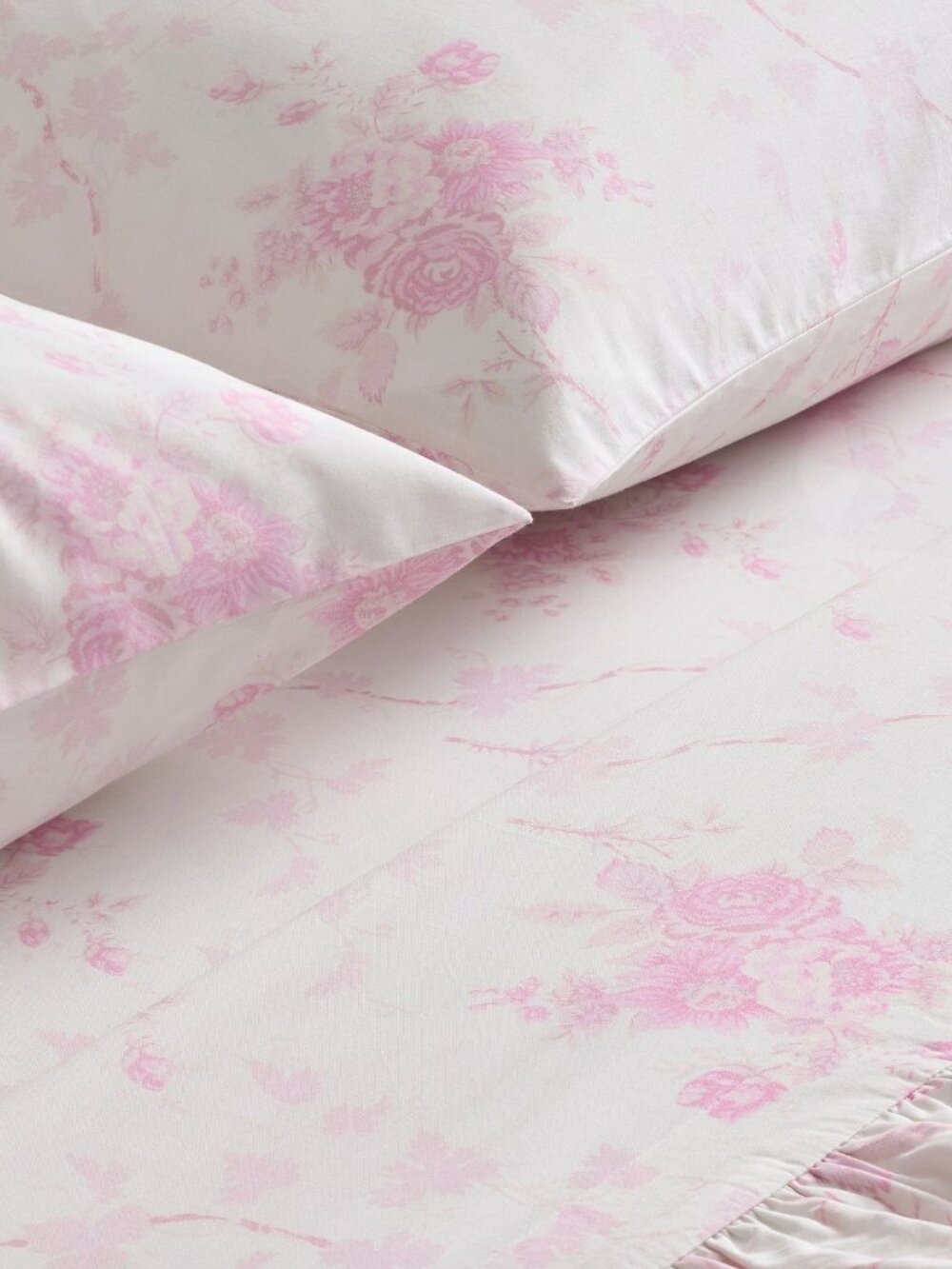 LoveShackFancy x Pottery Barn NWT Rose Ruffle Pillowcases Standard - Picture 3 of 9